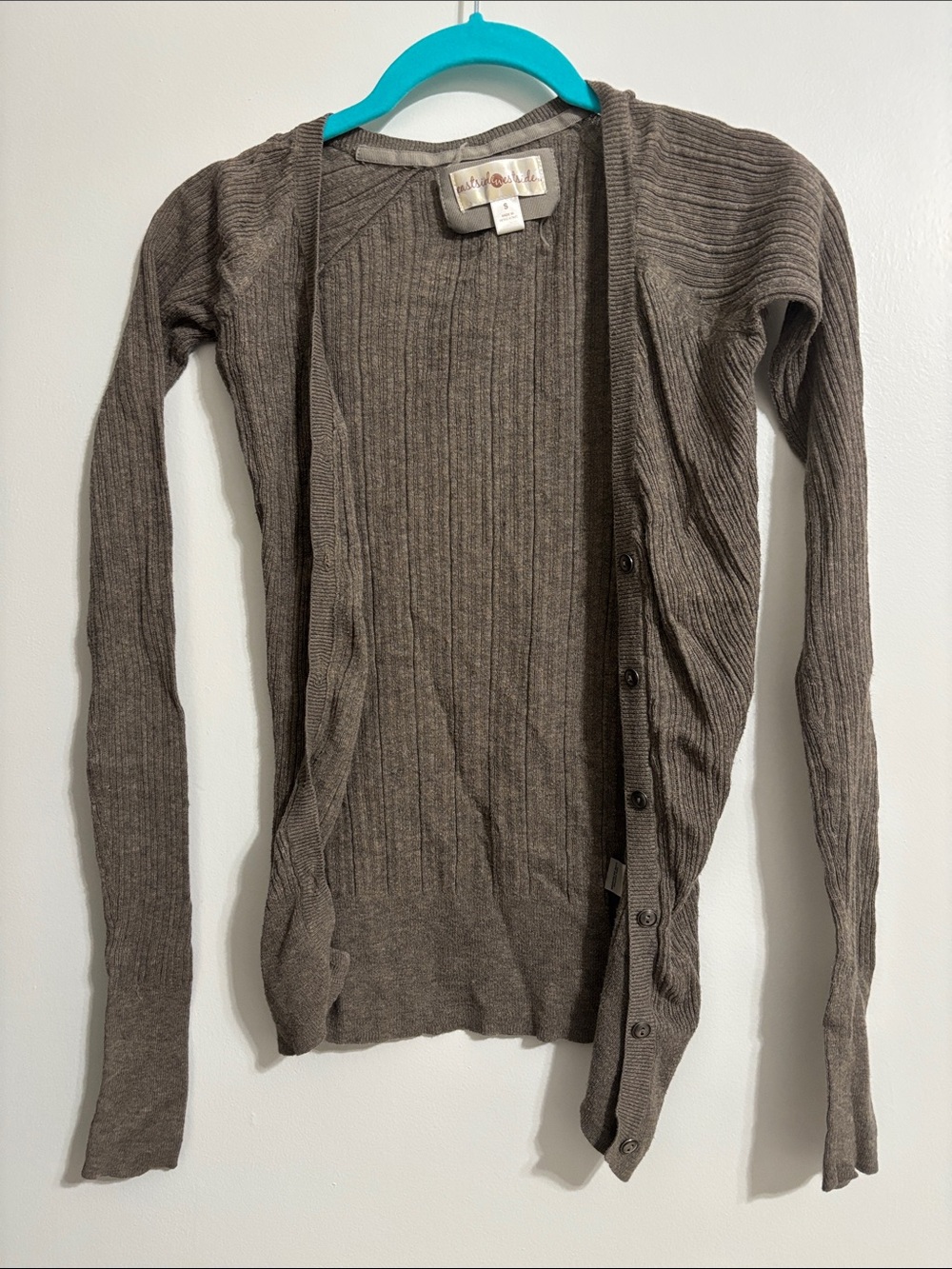 Ribbed Button-Front Cardigan in Taupe - Women